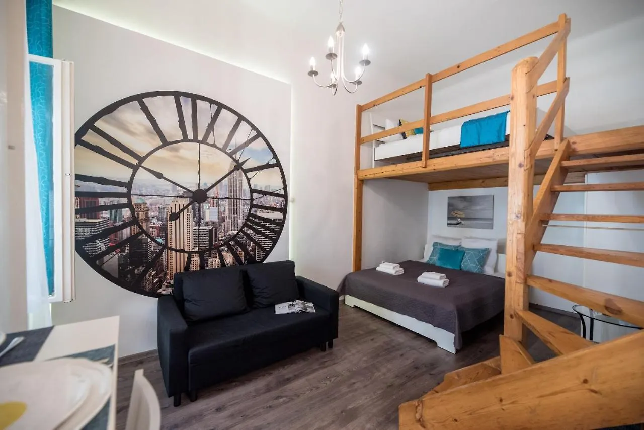 Central Quiet Studio B&B, Airport Connection contacts